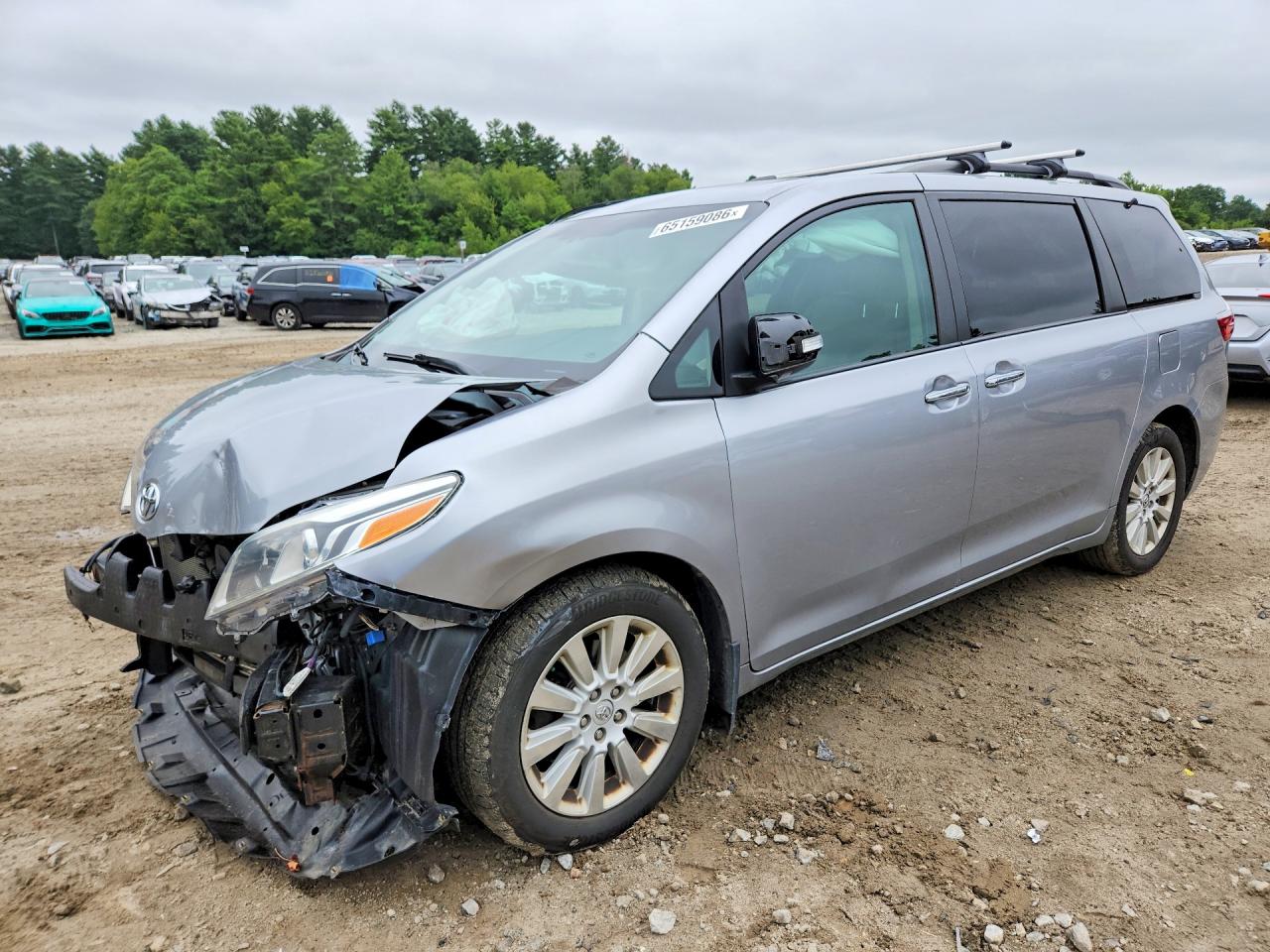 2015 TOYOTA SIENNA LIMITED PREMIUM 7-PASSENGER