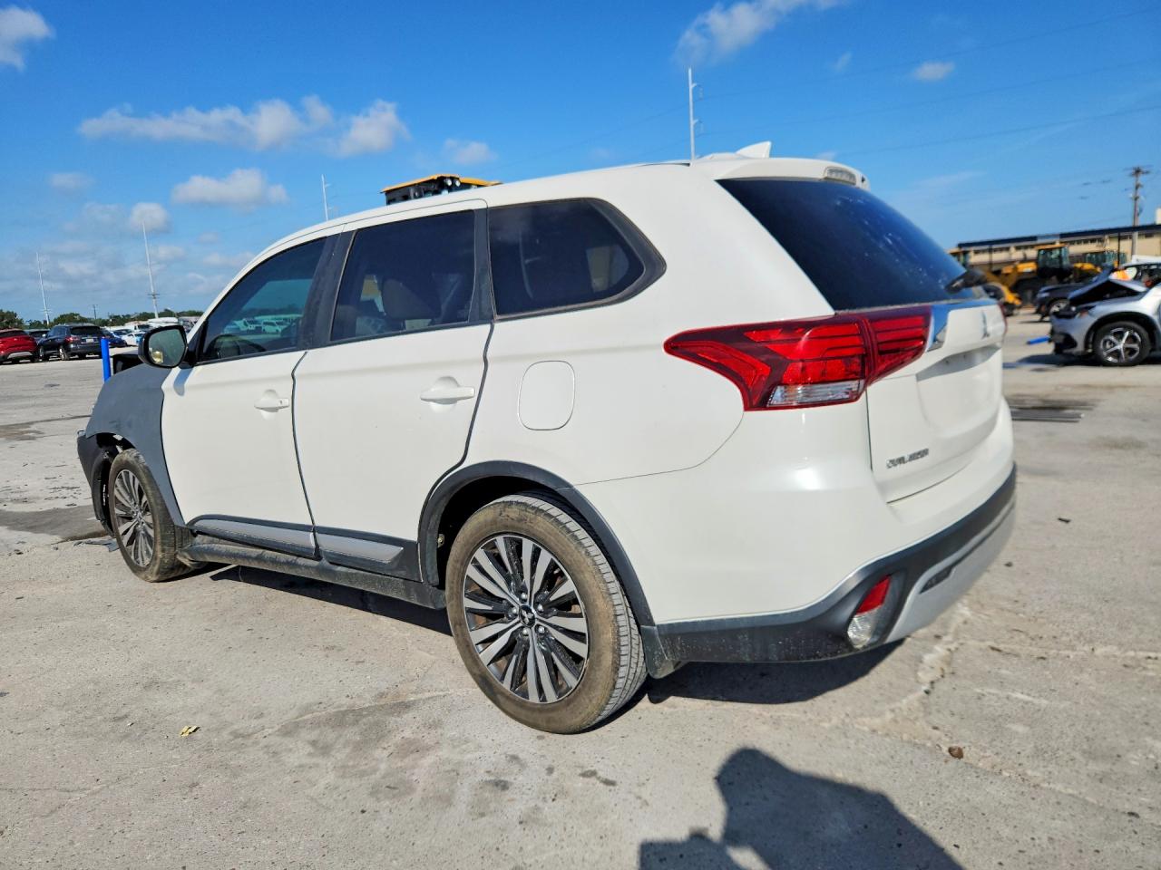 2020 MITSUBISHI OUTLANDER ES — снимка 2