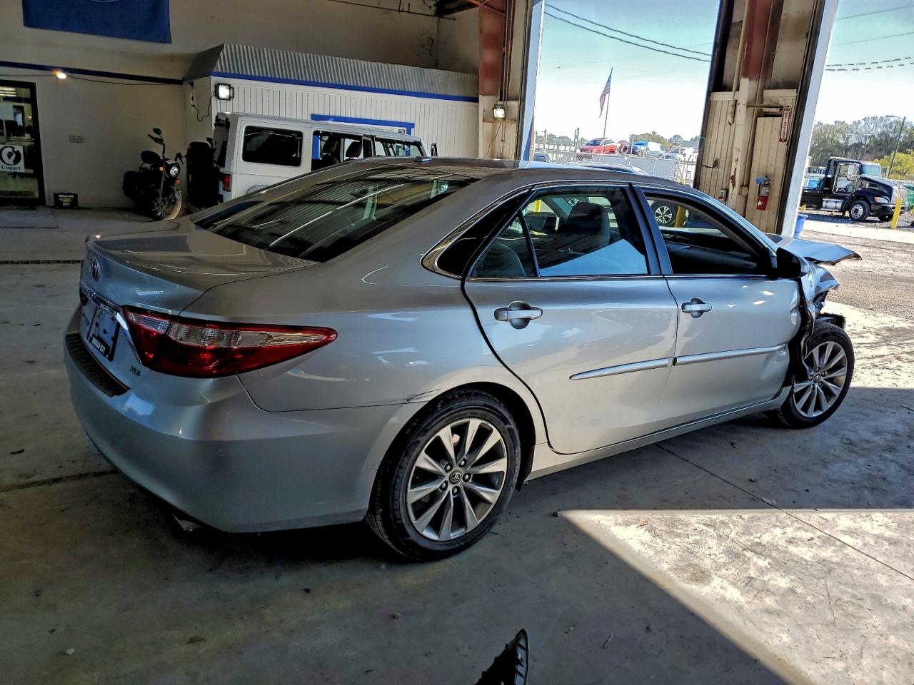 2017 TOYOTA CAMRY LE — снимка 3