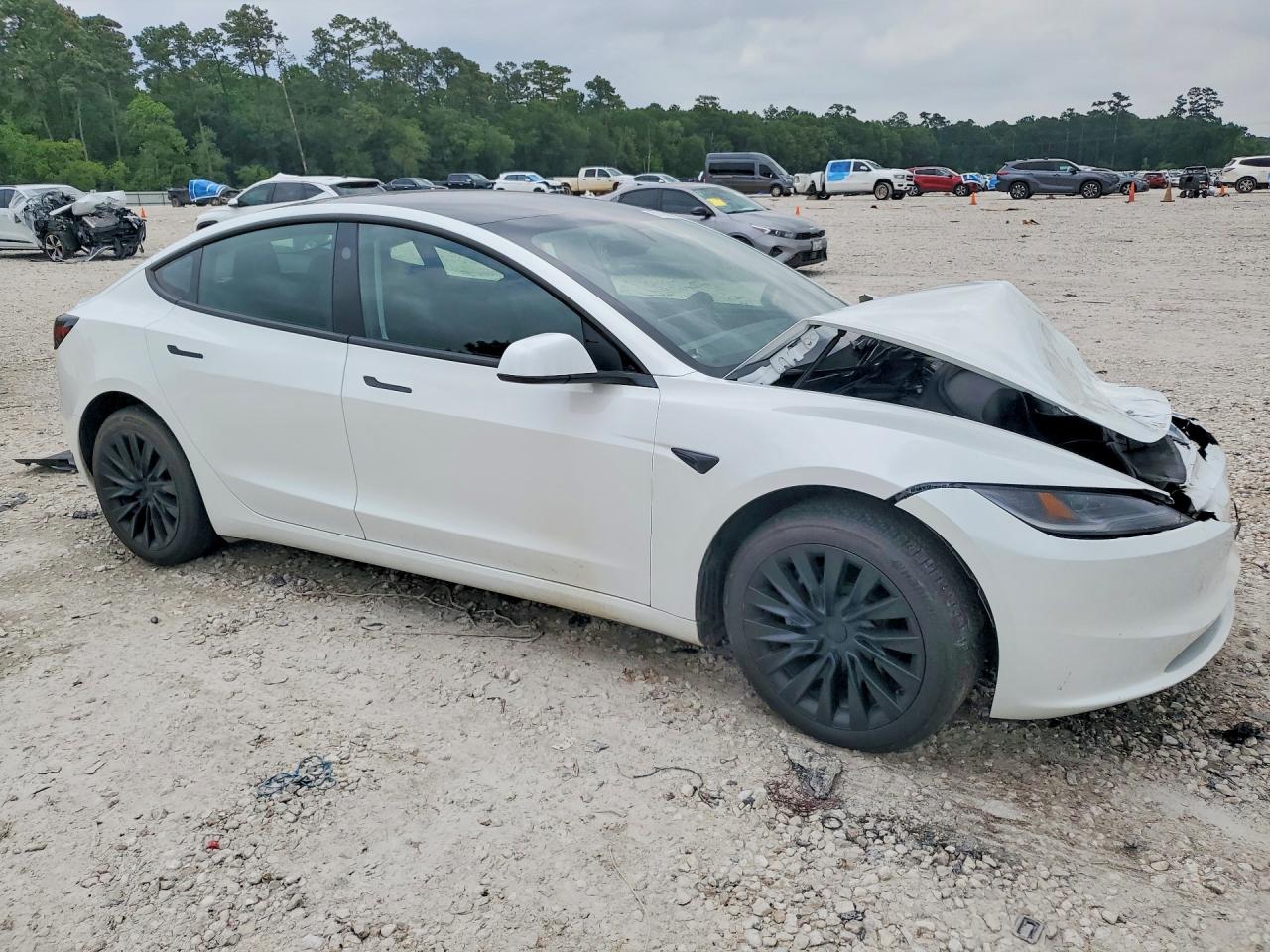 2025 TESLA MODEL 3 — снимка 4