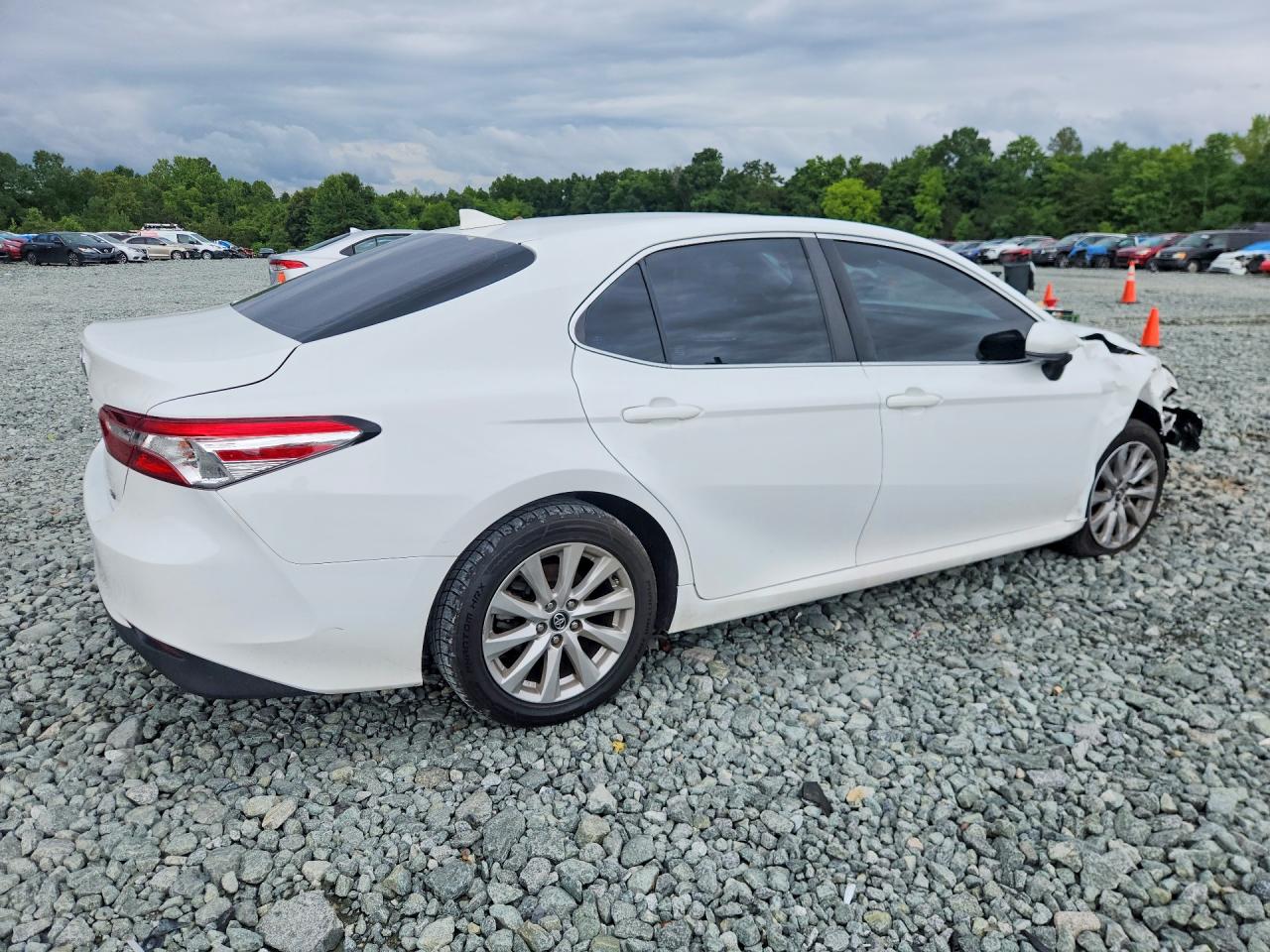 2020 TOYOTA CAMRY LE — снимка 3