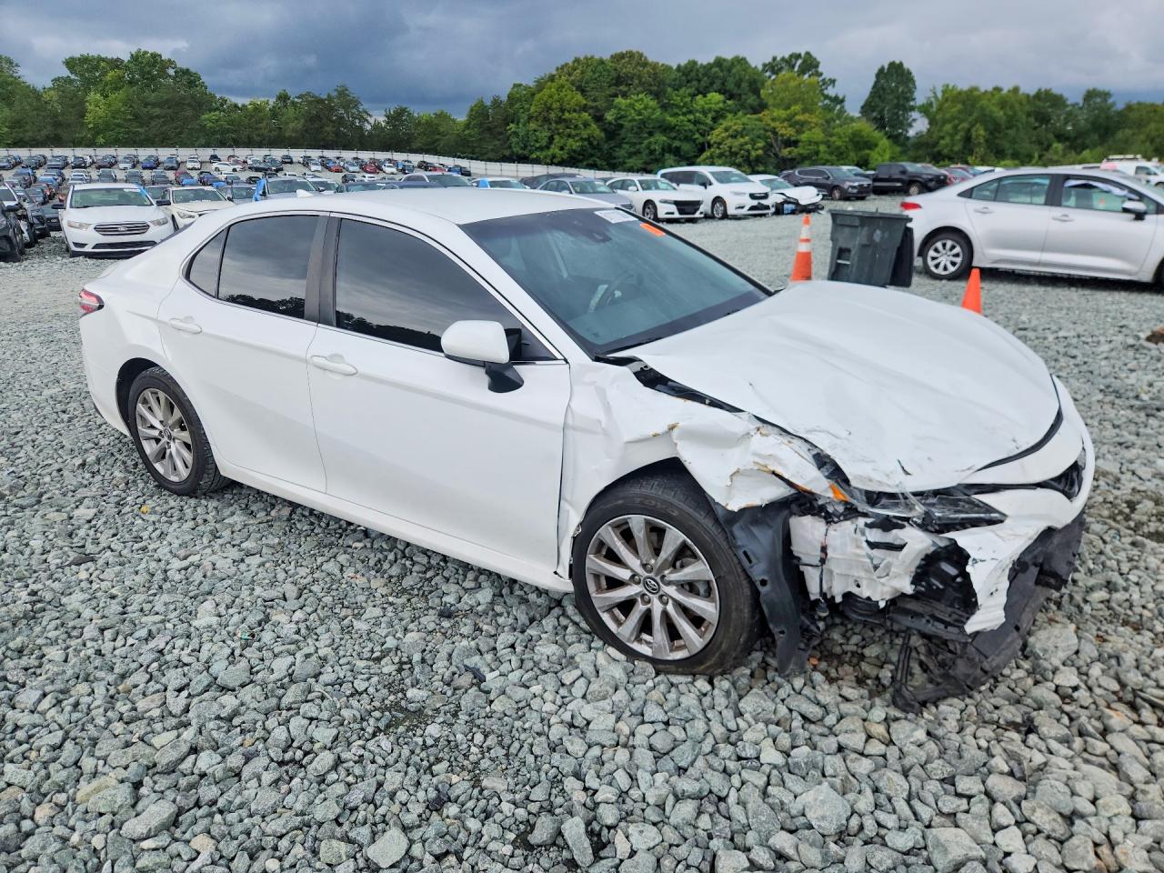 2020 TOYOTA CAMRY LE — снимка 4