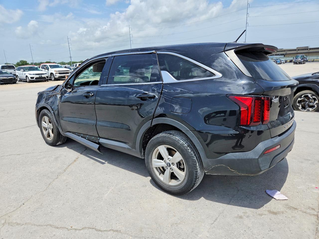 2022 KIA SORENTO LX — снимка 2