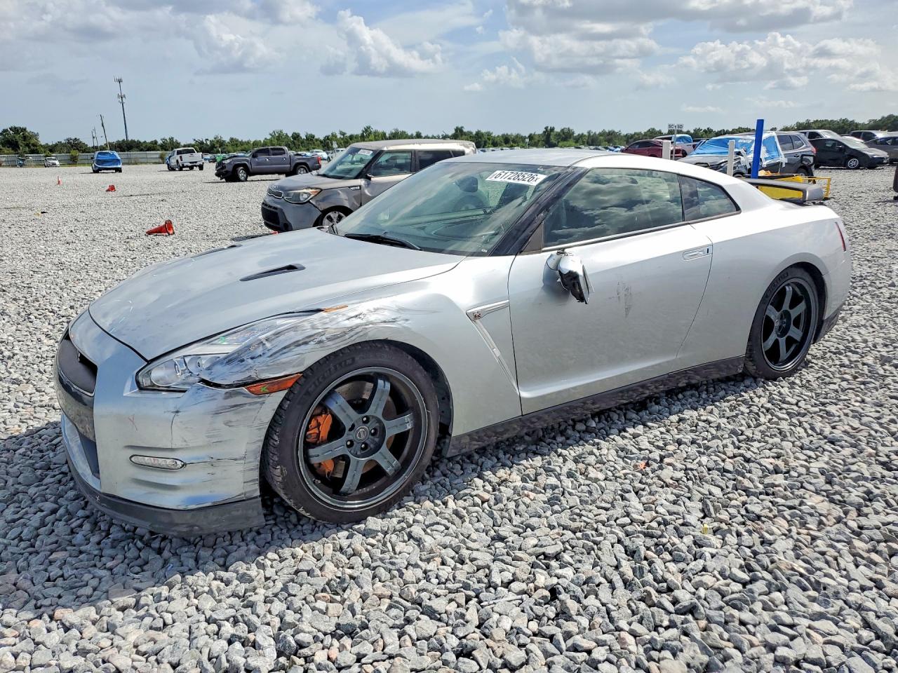 2016 NISSAN GT-R BLACK EDITION