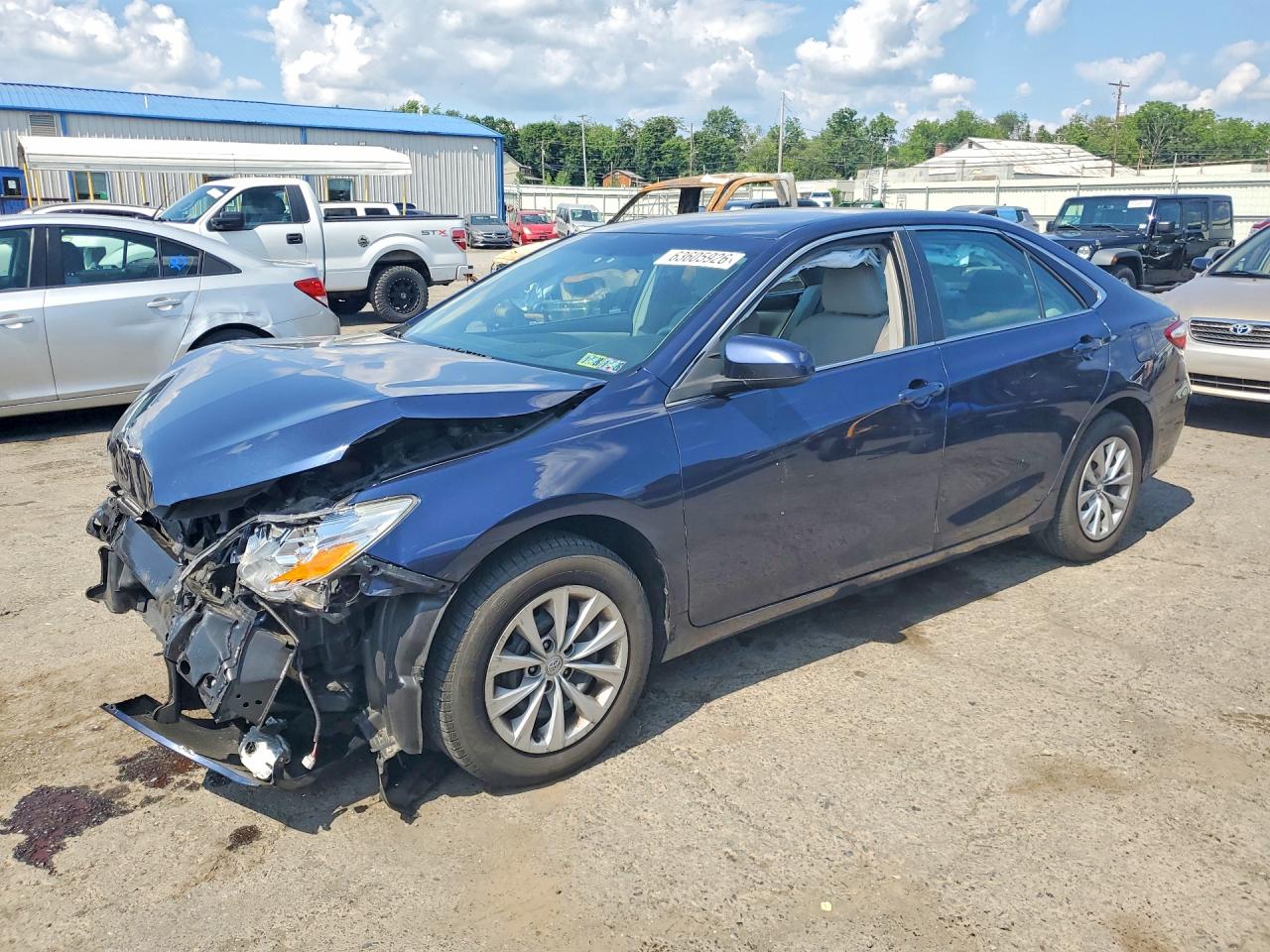 2017 TOYOTA CAMRY LE