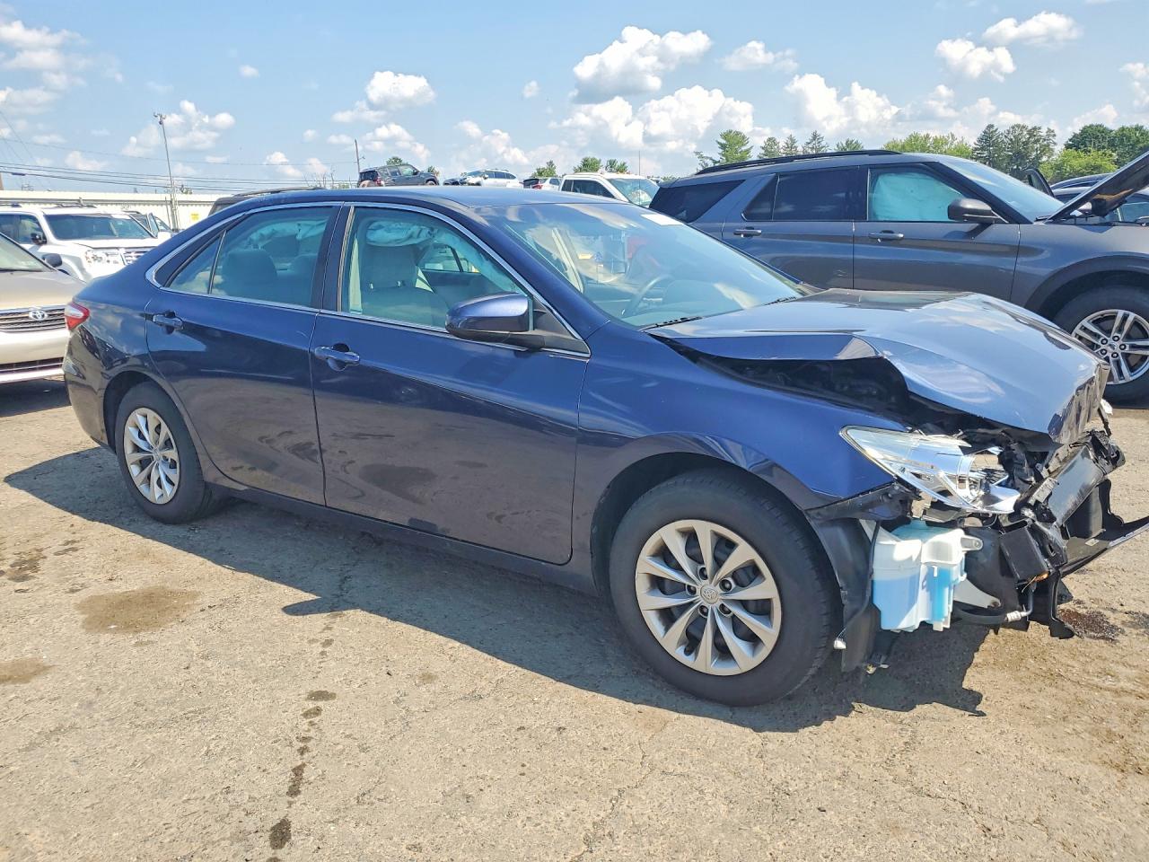2017 TOYOTA CAMRY LE — снимка 4