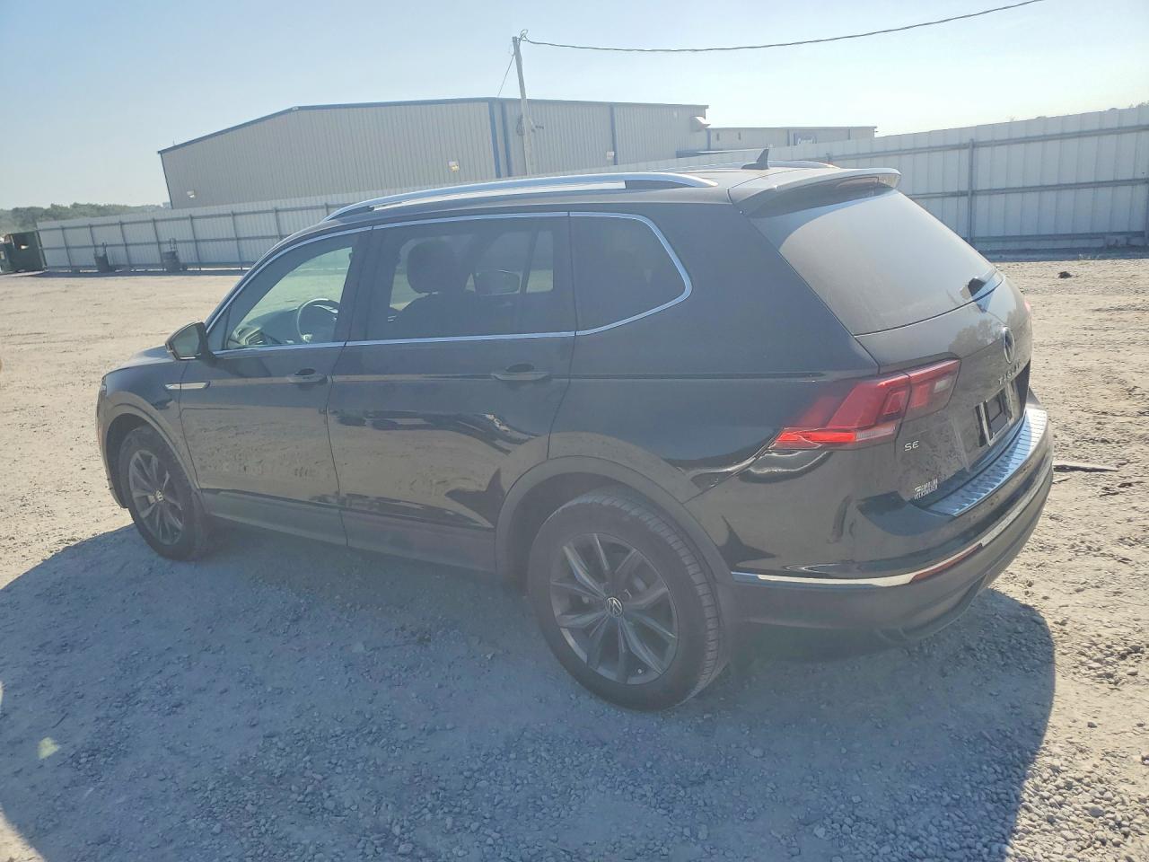 2024 VOLKSWAGEN TIGUAN SE — снимка 2