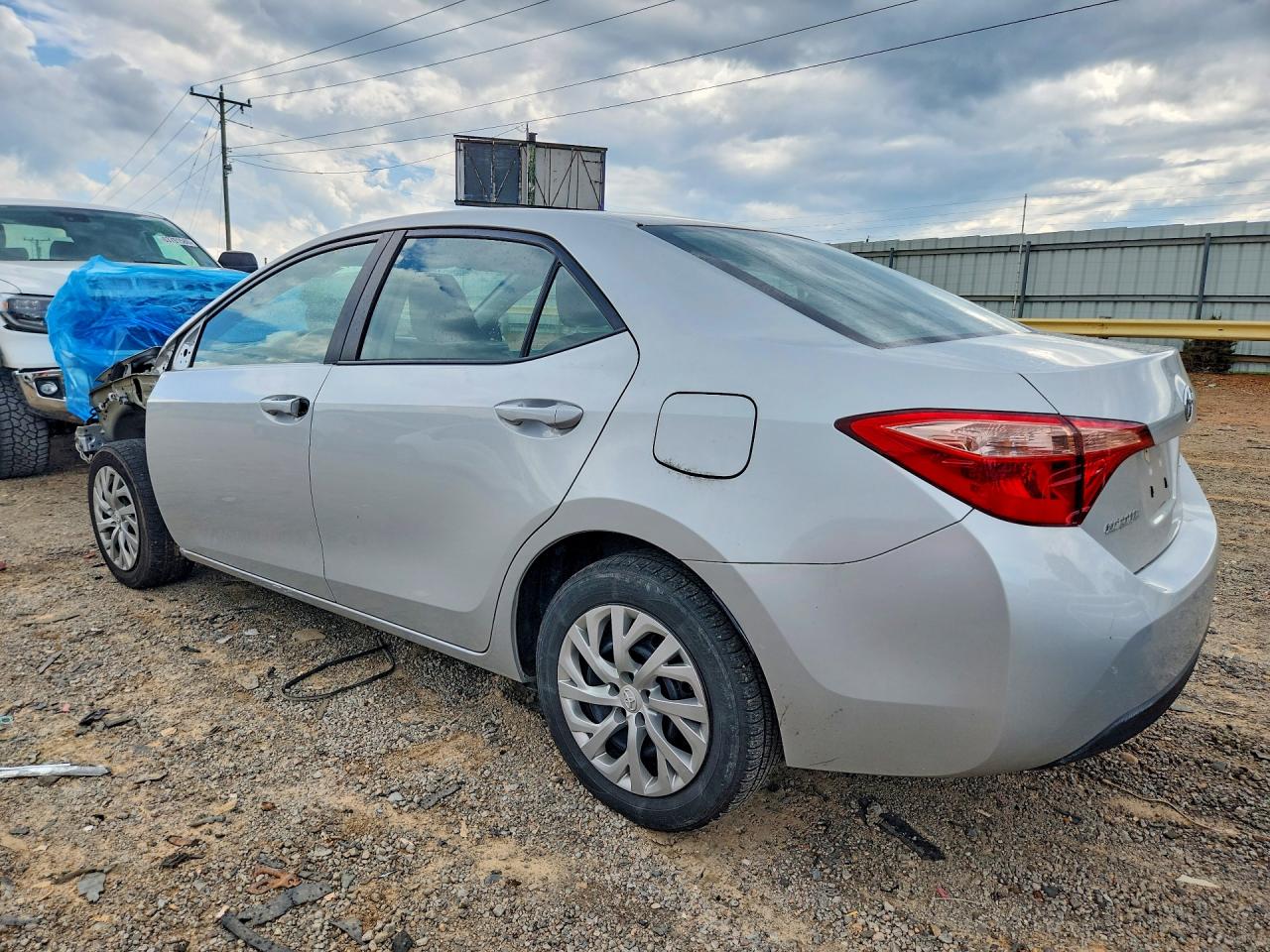 2019 TOYOTA COROLLA LE — снимка 2