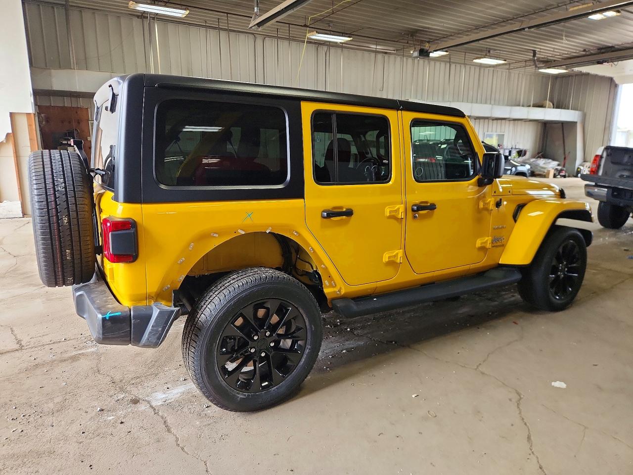 2021 JEEP WRANGLER UNLIMITED SAHARA 4XE — снимка 3