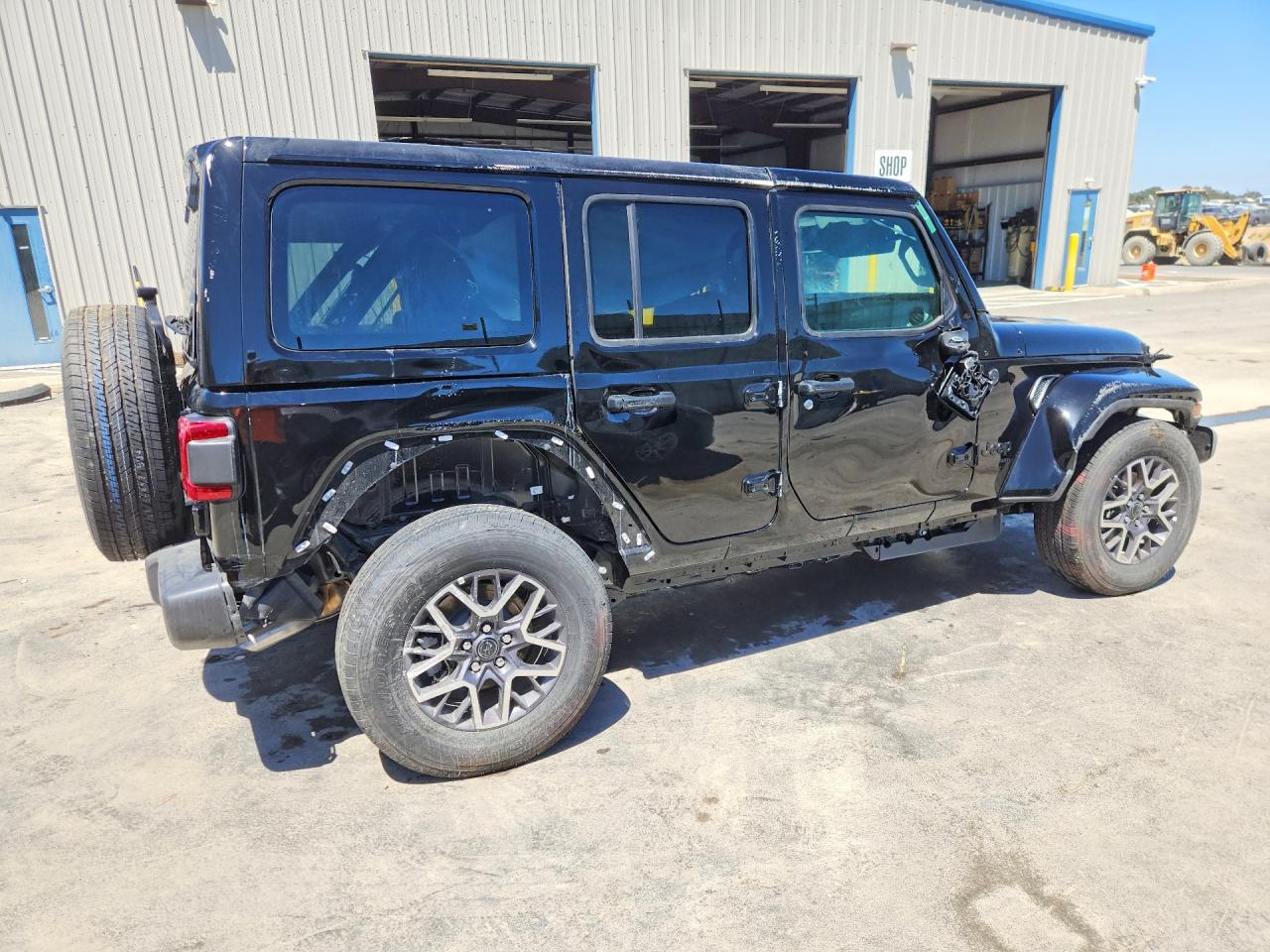2026 JEEP WRANGLER SAHARA — снимка 3