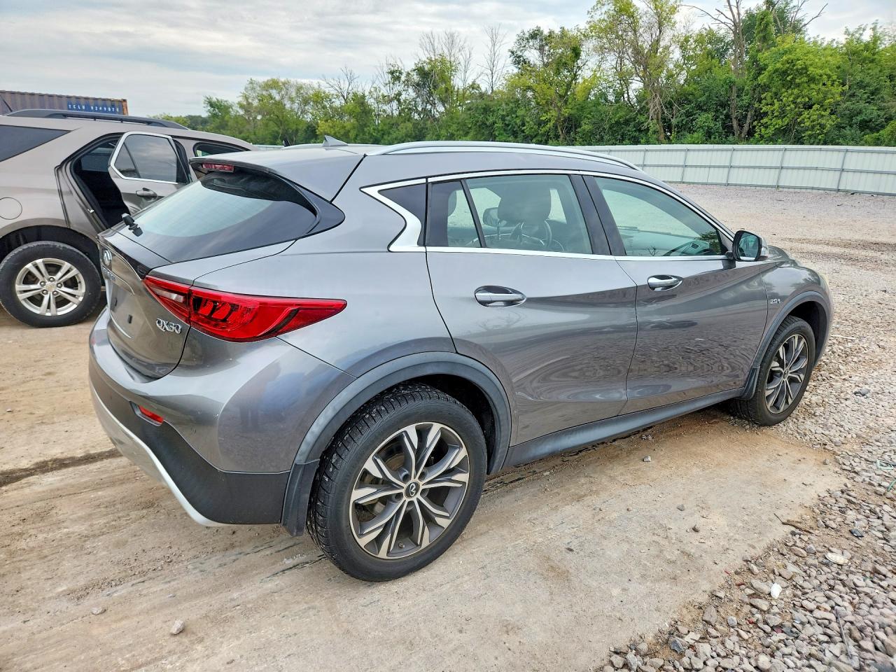 2017 INFINITI QX30 PREMIUM — снимка 3