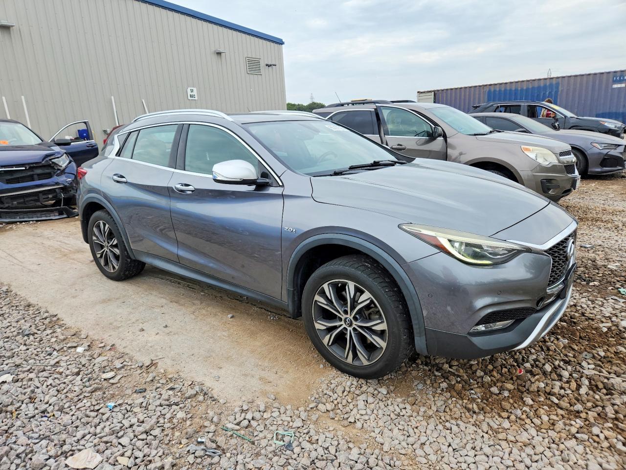 2017 INFINITI QX30 PREMIUM — снимка 4