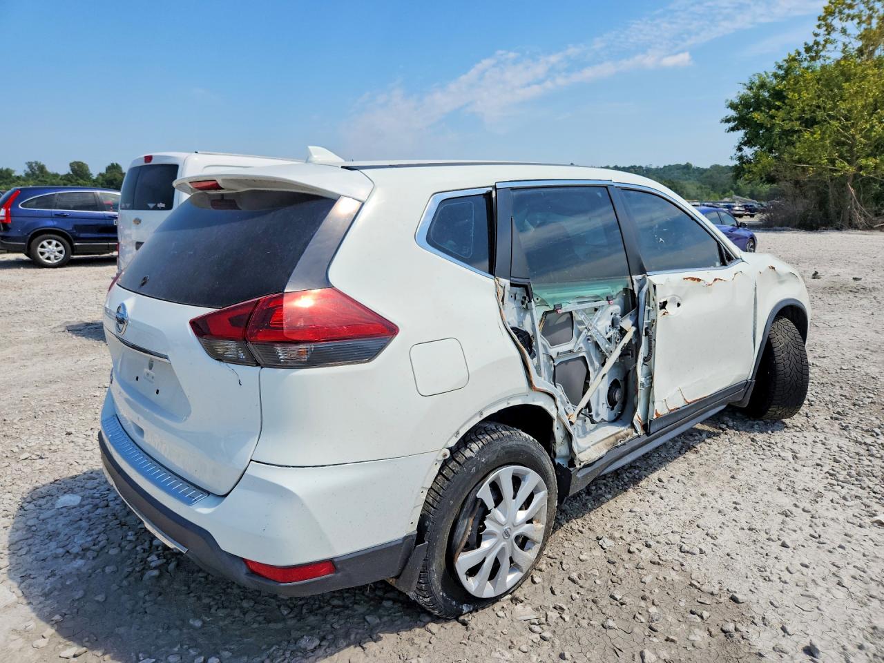 2019 NISSAN ROGUE S — снимка 3