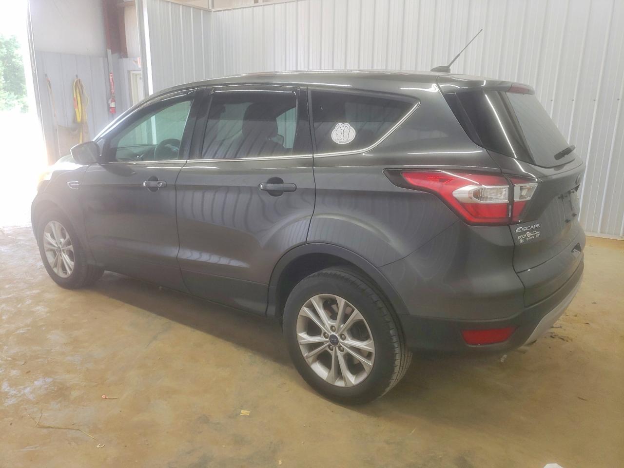 2017 FORD ESCAPE SE — снимка 2