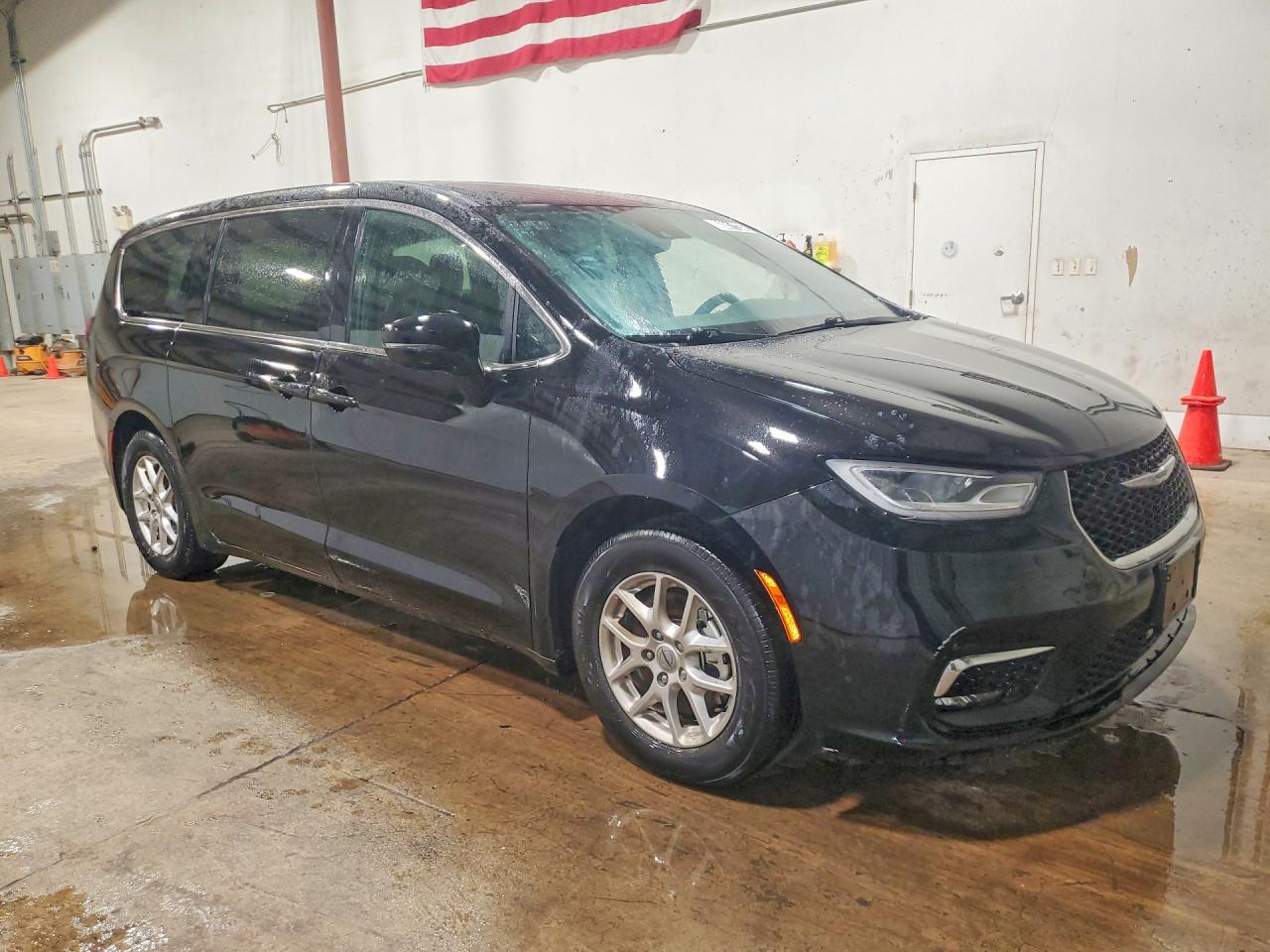 2025 CHRYSLER PACIFICA SELECT — снимка 4