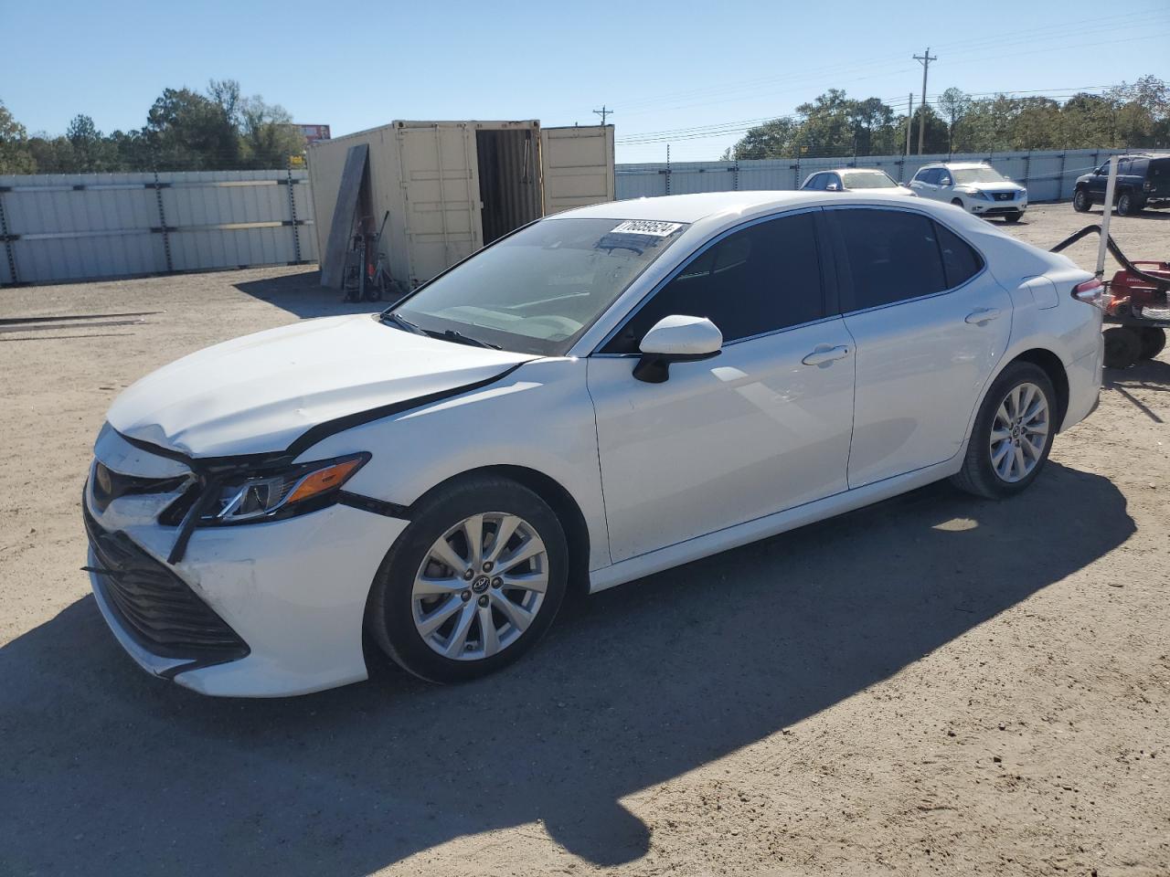 2018 TOYOTA CAMRY LE