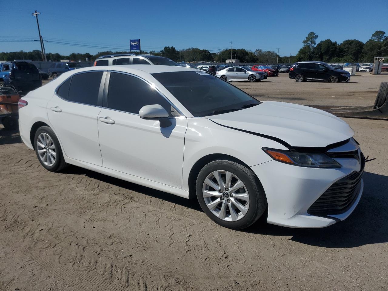 2018 TOYOTA CAMRY LE — снимка 4