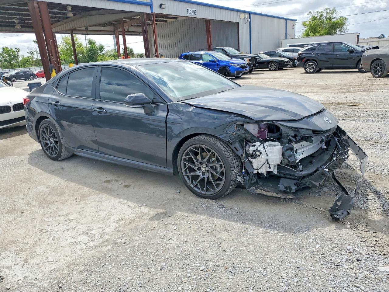 2025 TOYOTA CAMRY SE — снимка 4