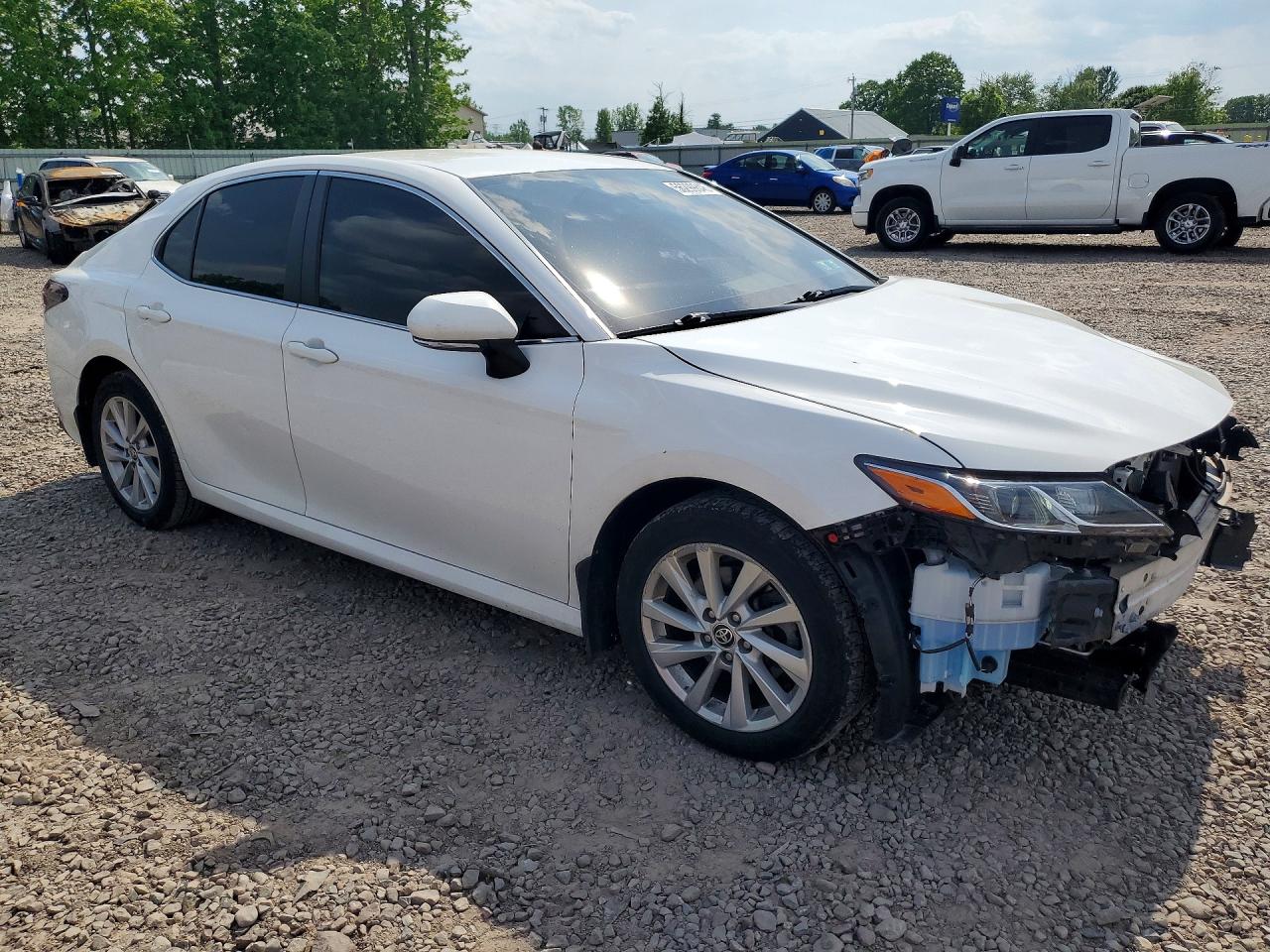 2021 TOYOTA CAMRY LE — снимка 4