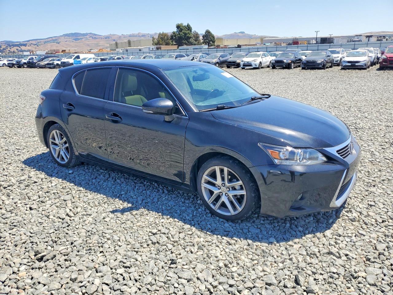 2017 LEXUS CT 200 — снимка 4