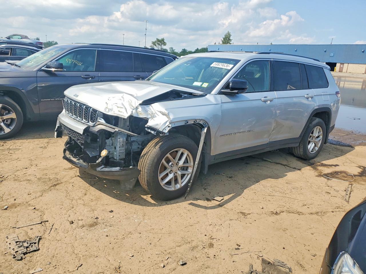 2023 JEEP GRAND CHEROKEE L LAREDO