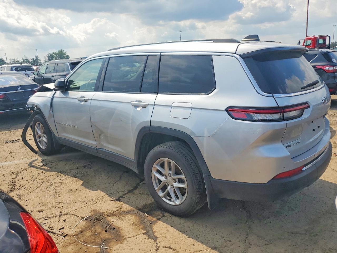 2023 JEEP GRAND CHEROKEE L LAREDO — снимка 2