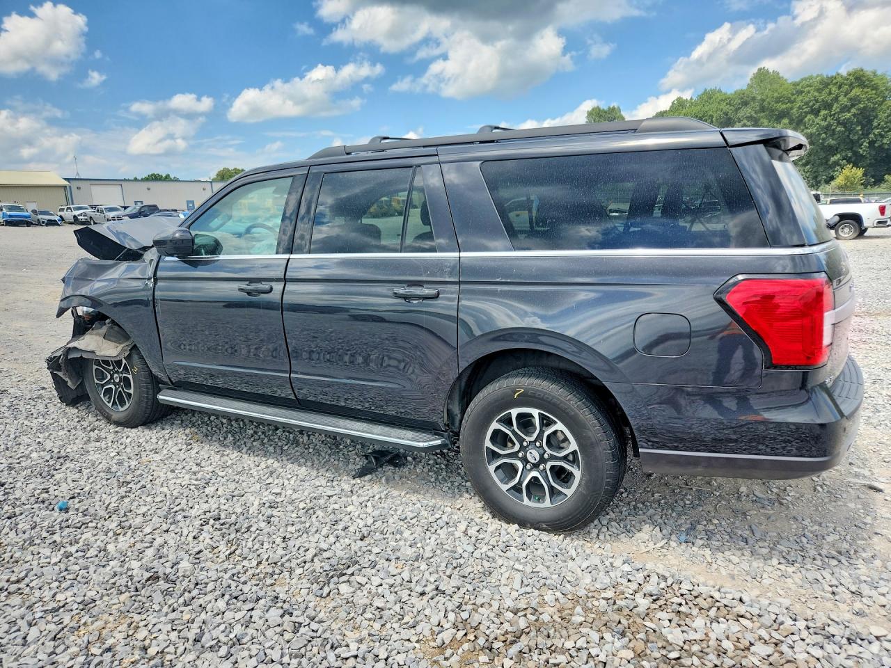 2023 FORD EXPEDITION MAX XLT — снимка 2