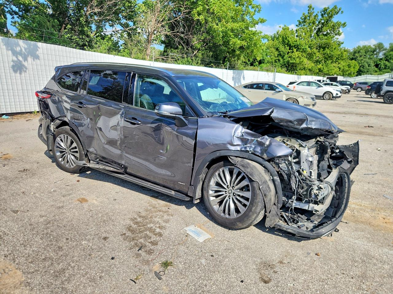 2022 TOYOTA HIGHLANDER HYBRID PLATINUM — снимка 4