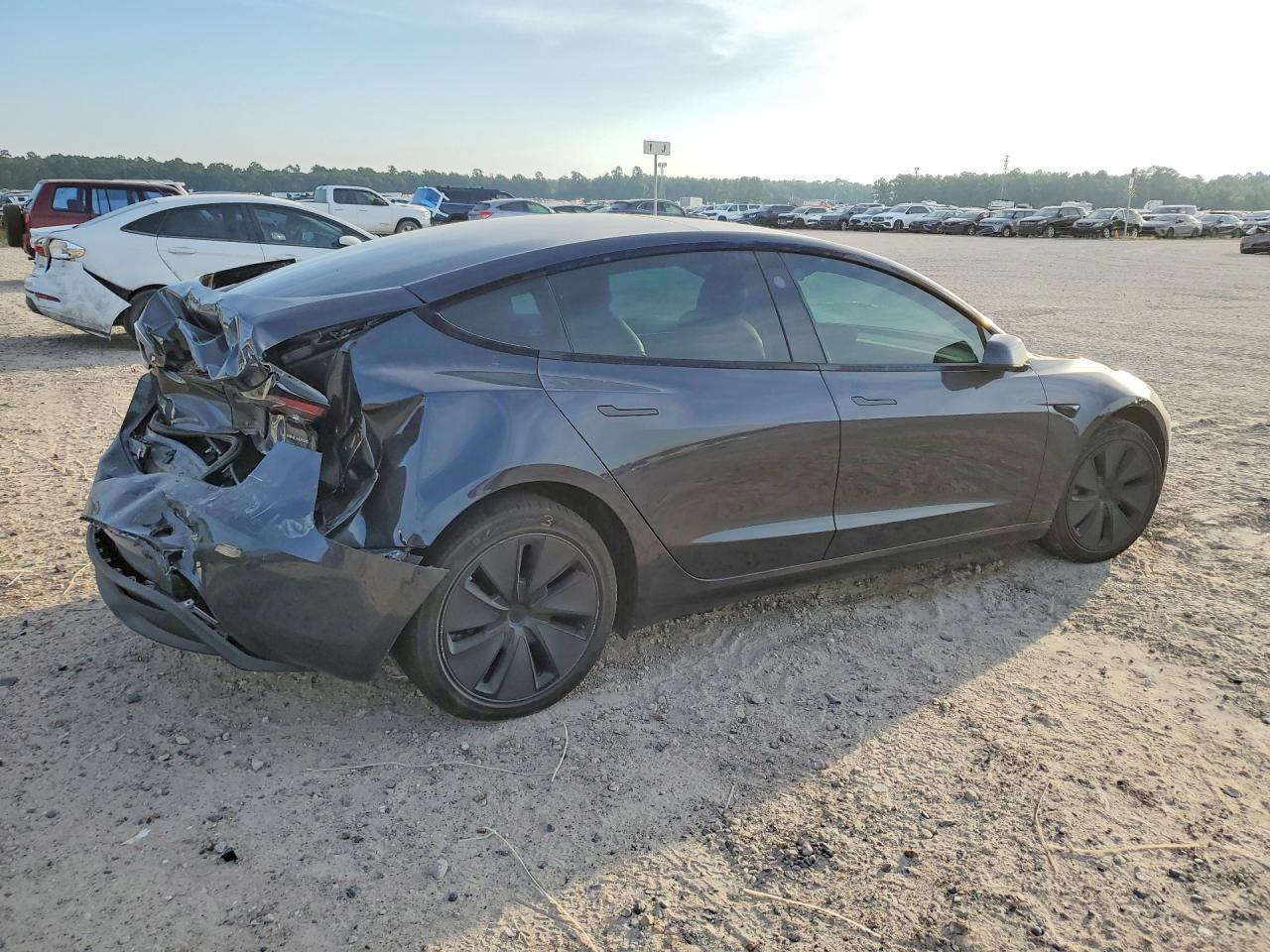 2024 TESLA MODEL 3 — снимка 3