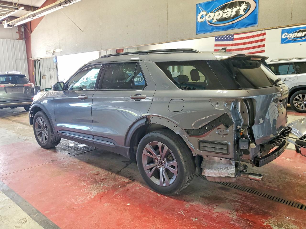 2021 FORD EXPLORER XLT — снимка 2