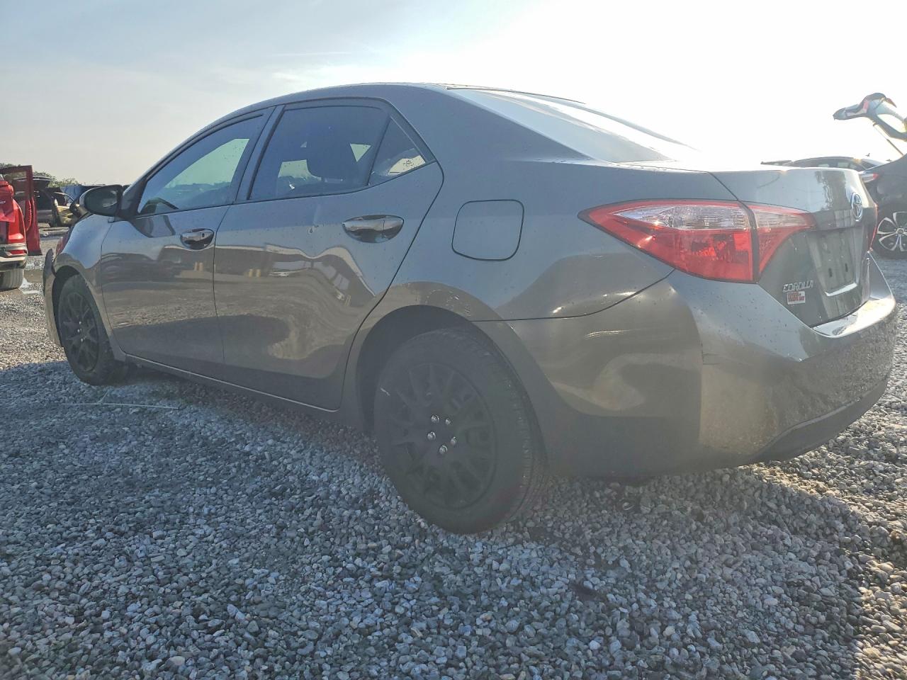 2019 TOYOTA COROLLA LE — снимка 2