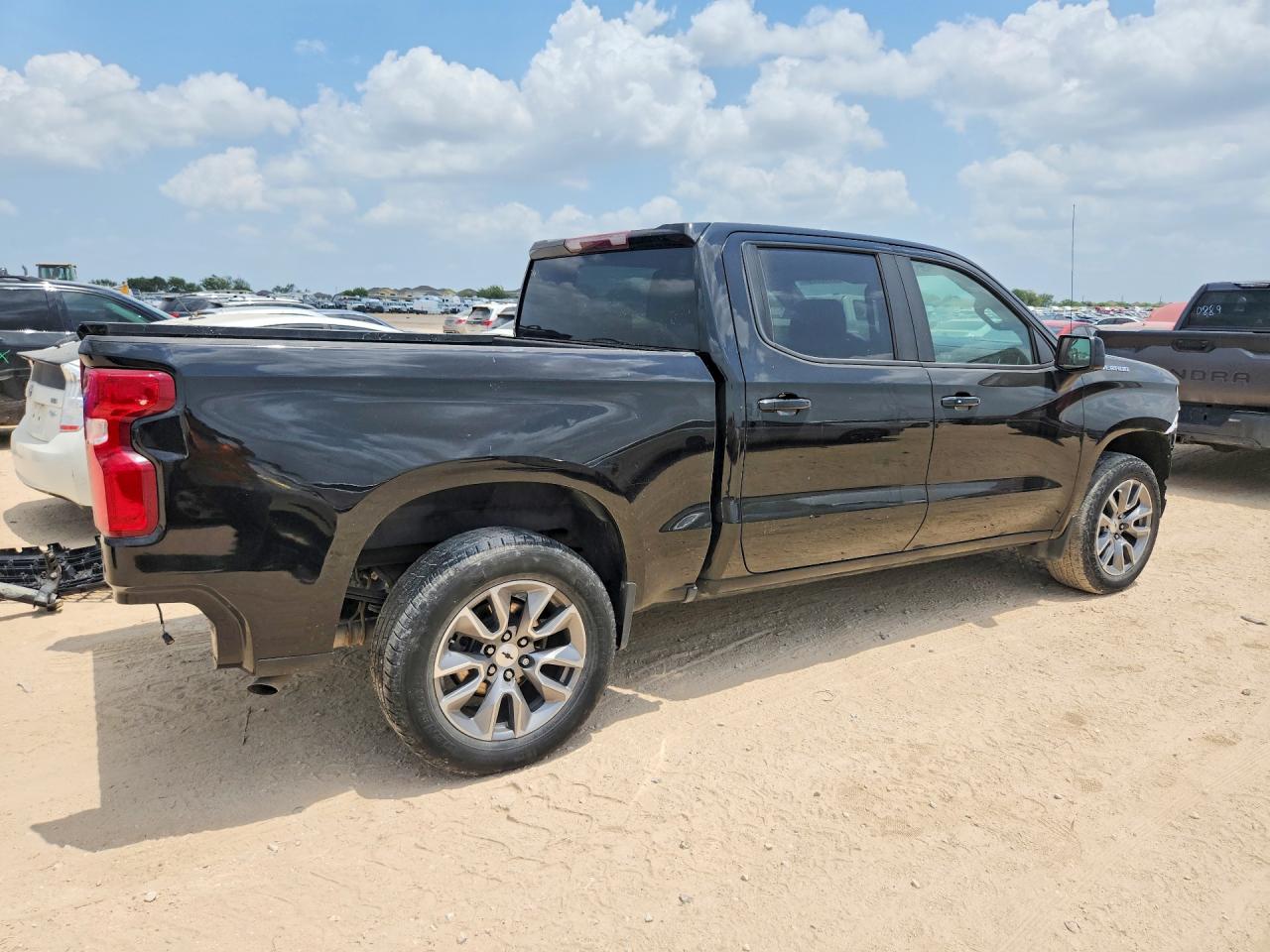 2022 CHEVROLET SILVERADO LTD C1500 RST — снимка 3