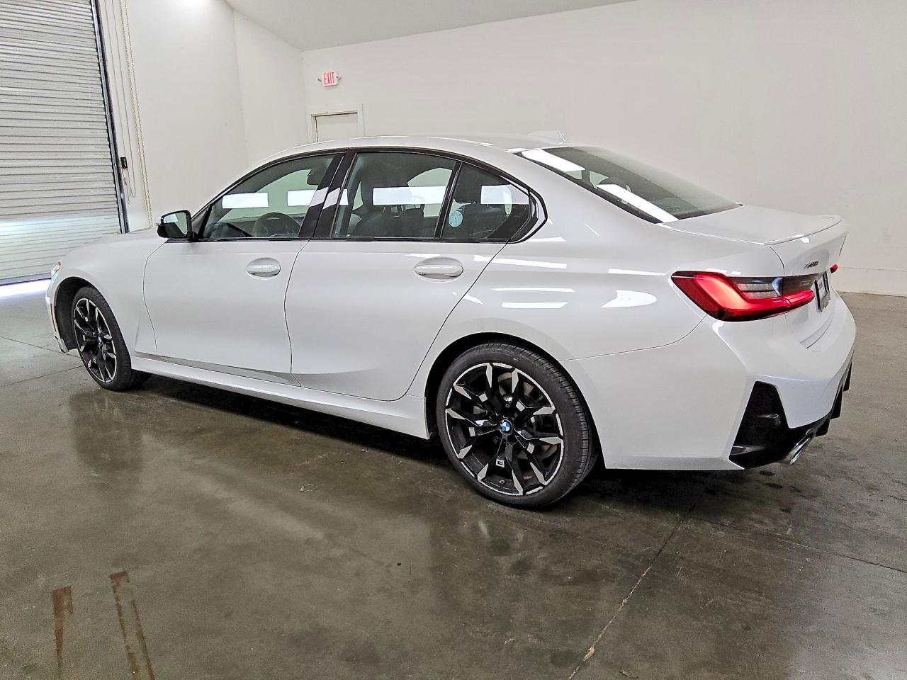 2026 BMW 330XI — снимка 2