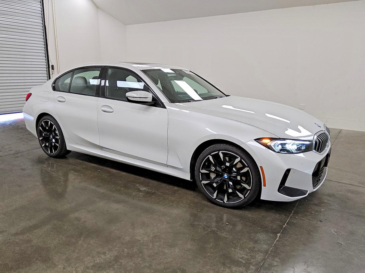2026 BMW 330XI — снимка 4