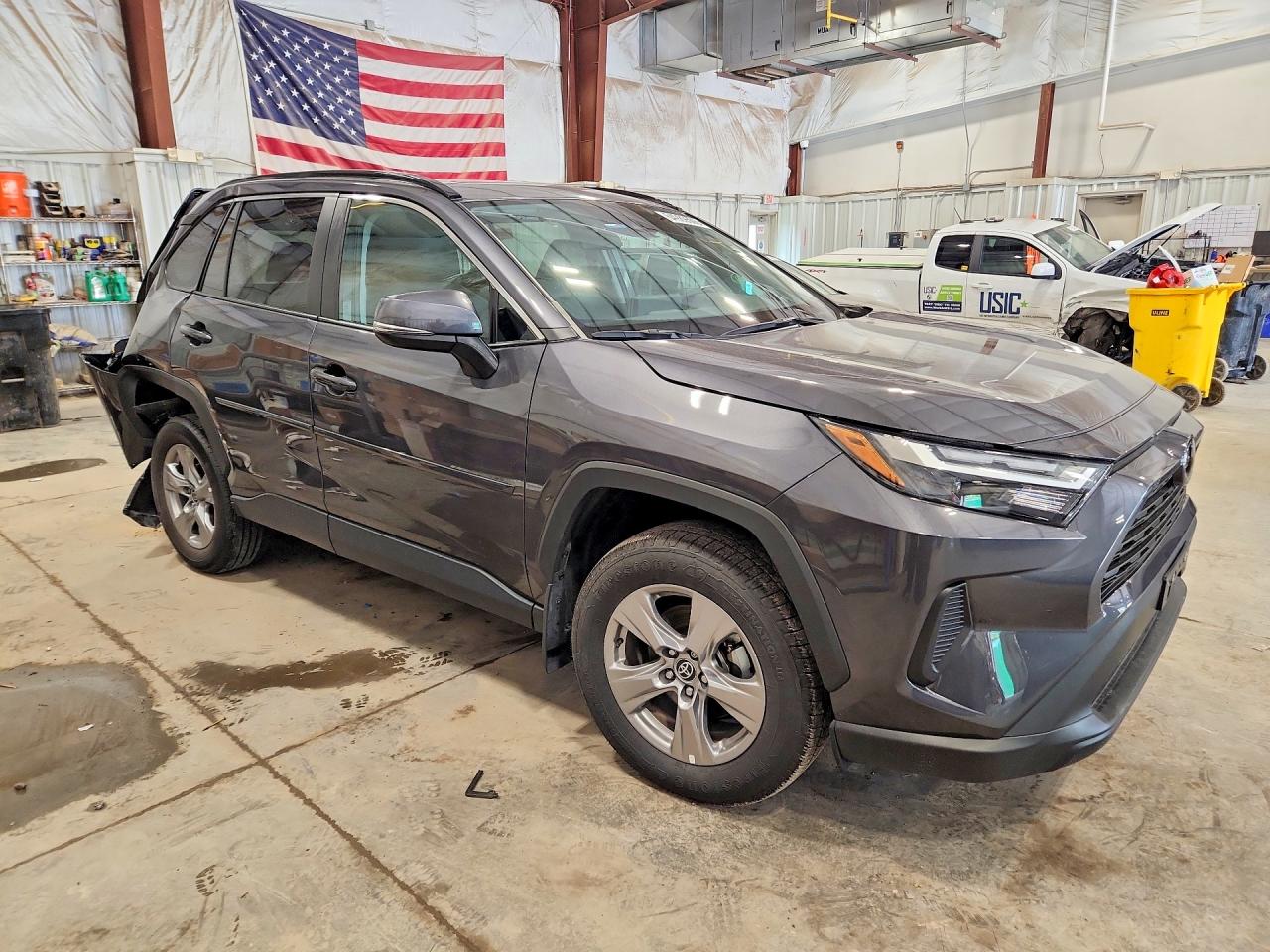 2023 TOYOTA RAV4 XLE — снимка 4