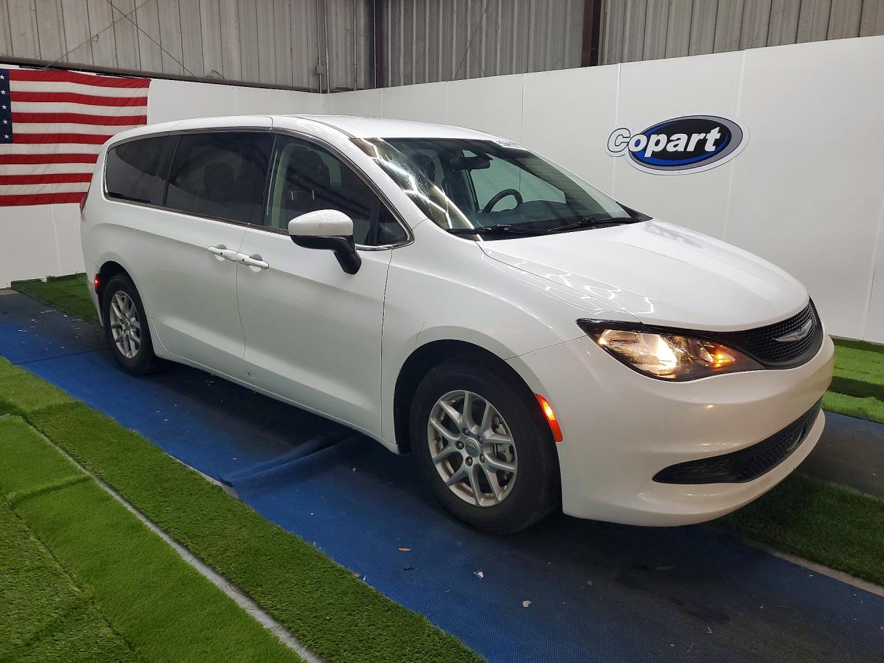 2022 CHRYSLER VOYAGER LX — снимка 4
