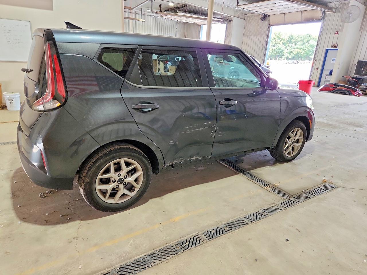 2025 KIA SOUL LX — снимка 3