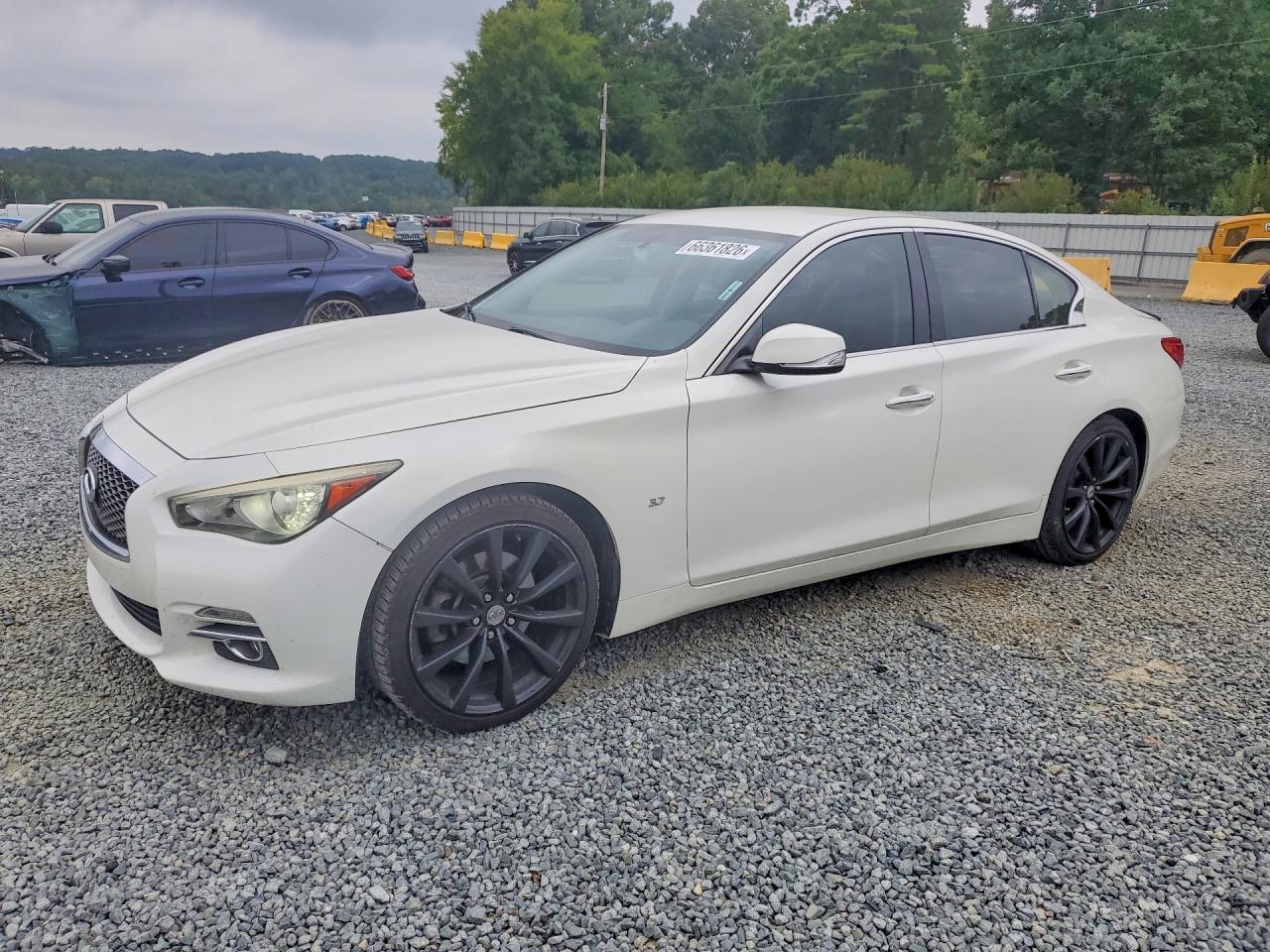 2015 INFINITI Q50 BASE