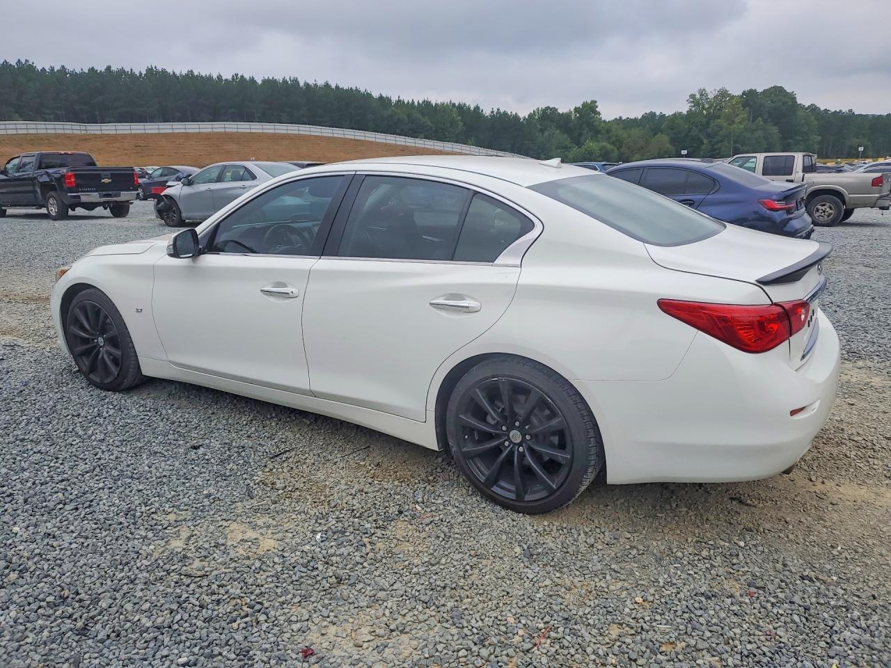 2015 INFINITI Q50 BASE — снимка 2