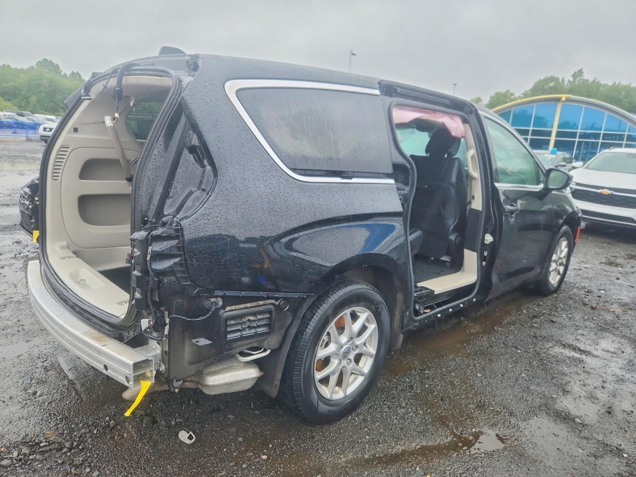 2024 CHRYSLER PACIFICA TOURING L — снимка 3