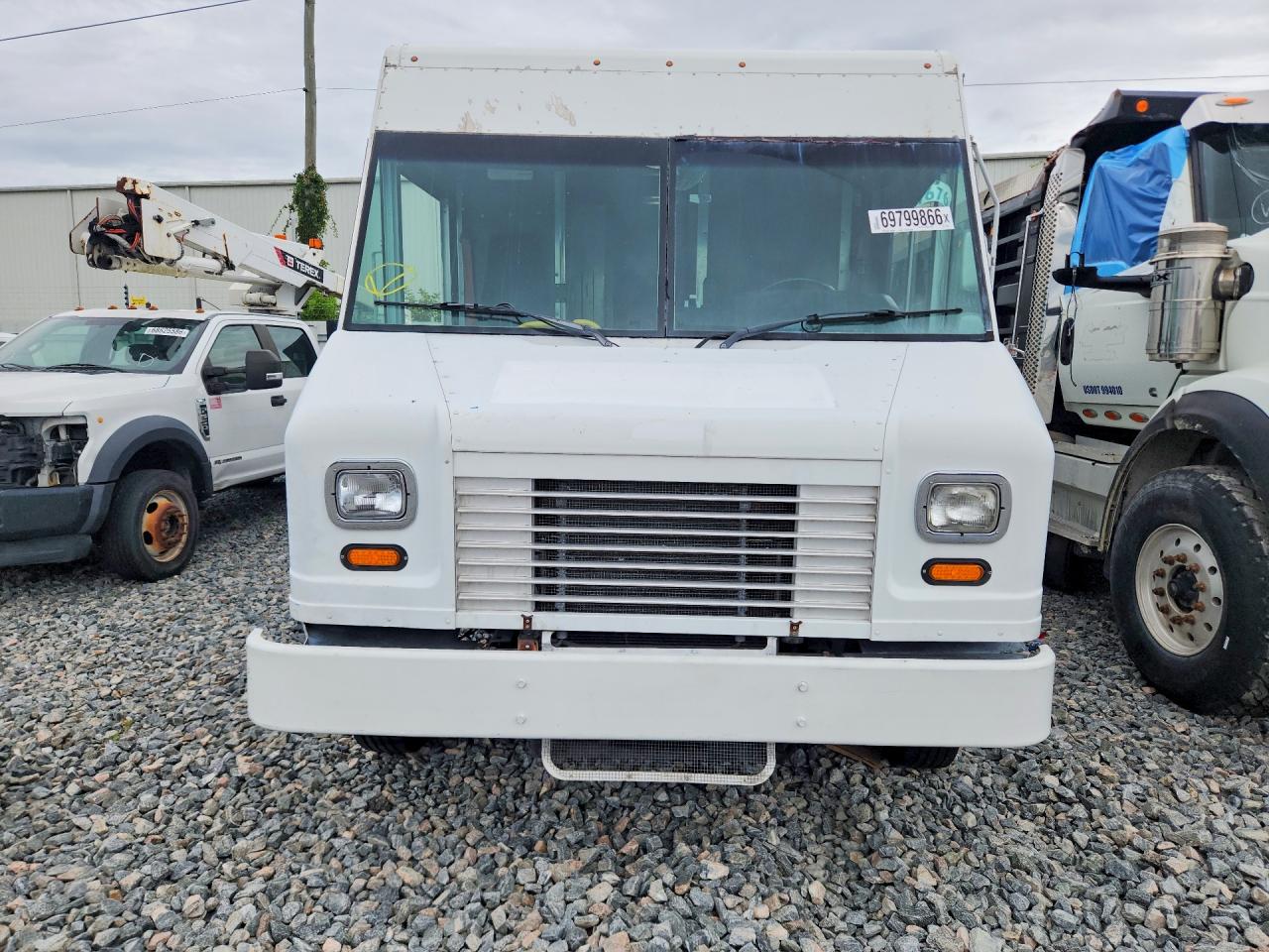 2013 FORD F59 — снимка 5
