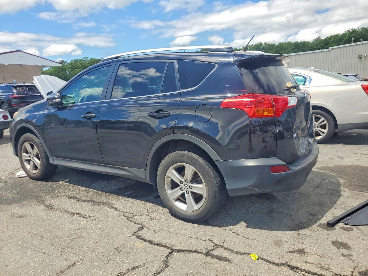 2015 TOYOTA RAV4 XLE — снимка 2