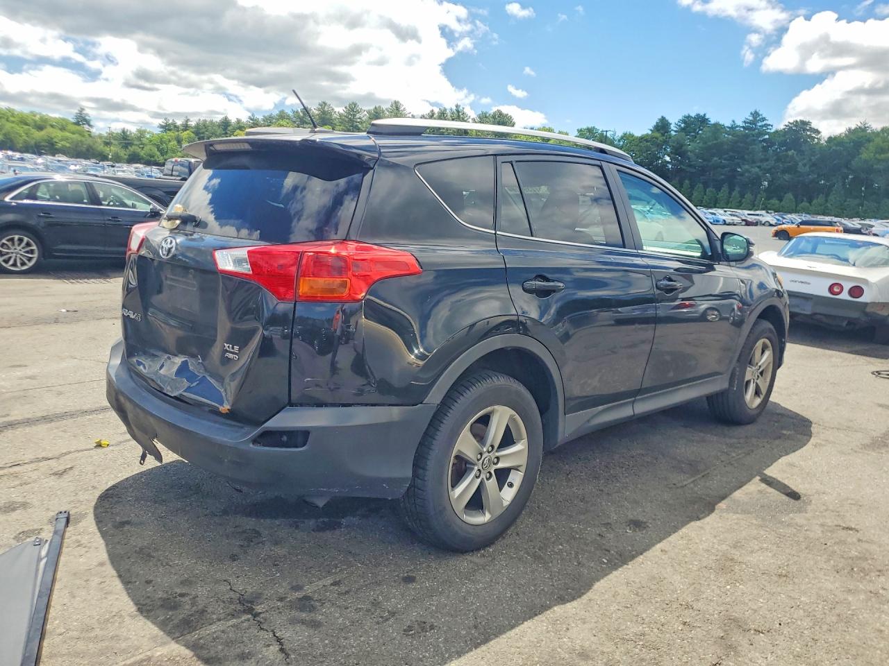 2015 TOYOTA RAV4 XLE — снимка 3