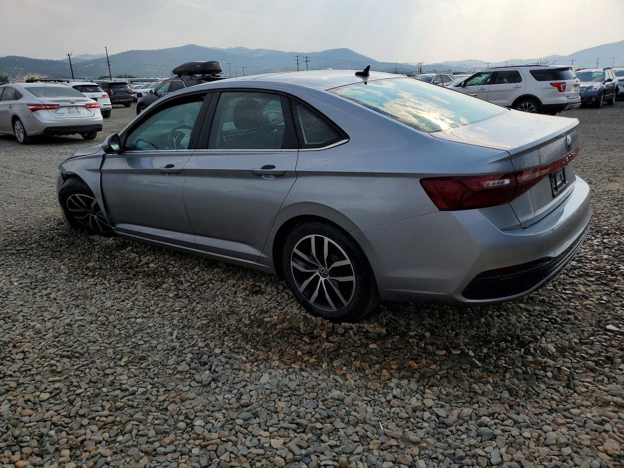 2026 VOLKSWAGEN JETTA SE — снимка 2