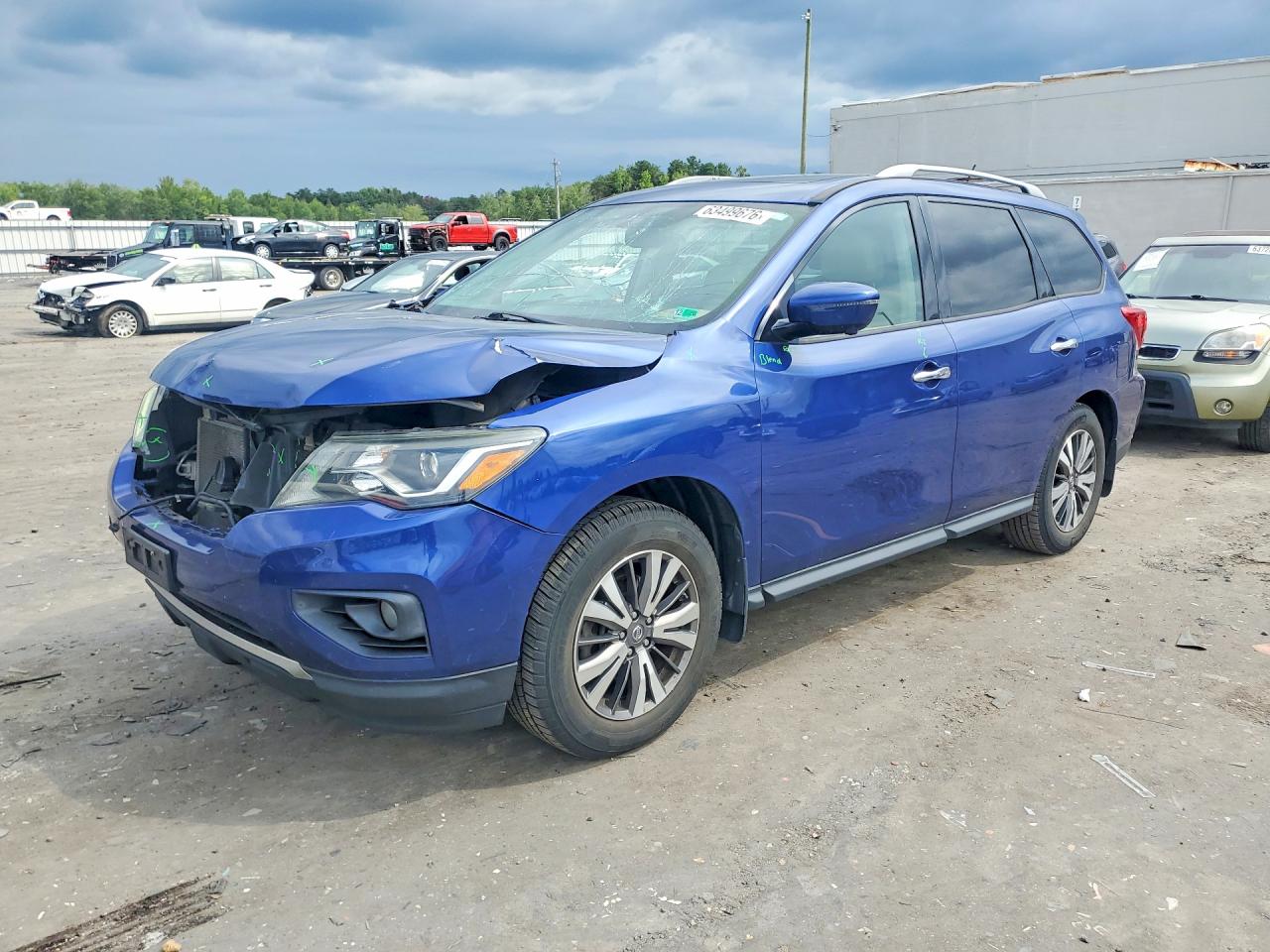 2017 NISSAN PATHFINDER SL