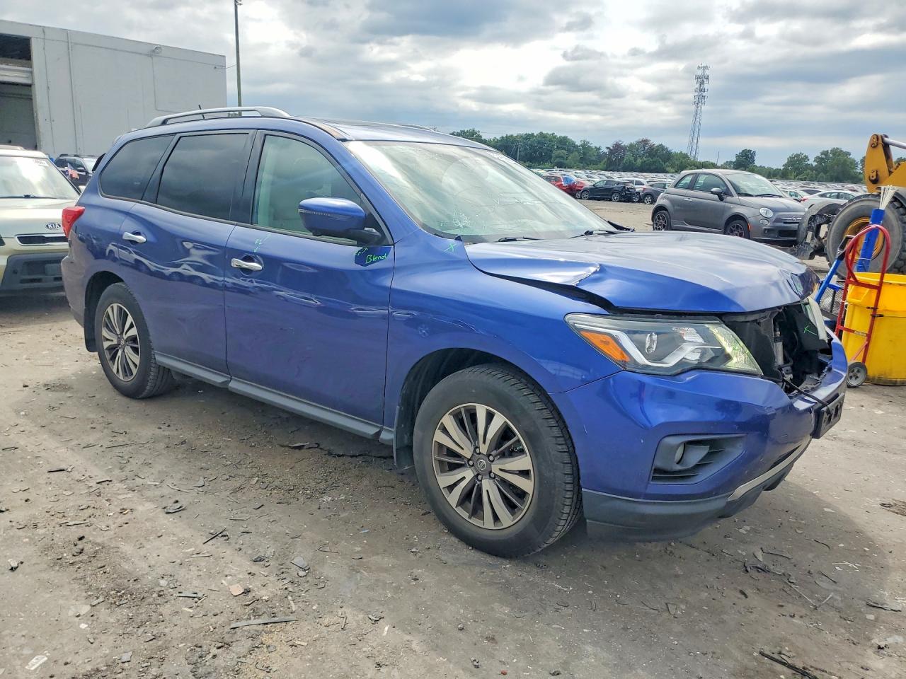 2017 NISSAN PATHFINDER SL — снимка 4