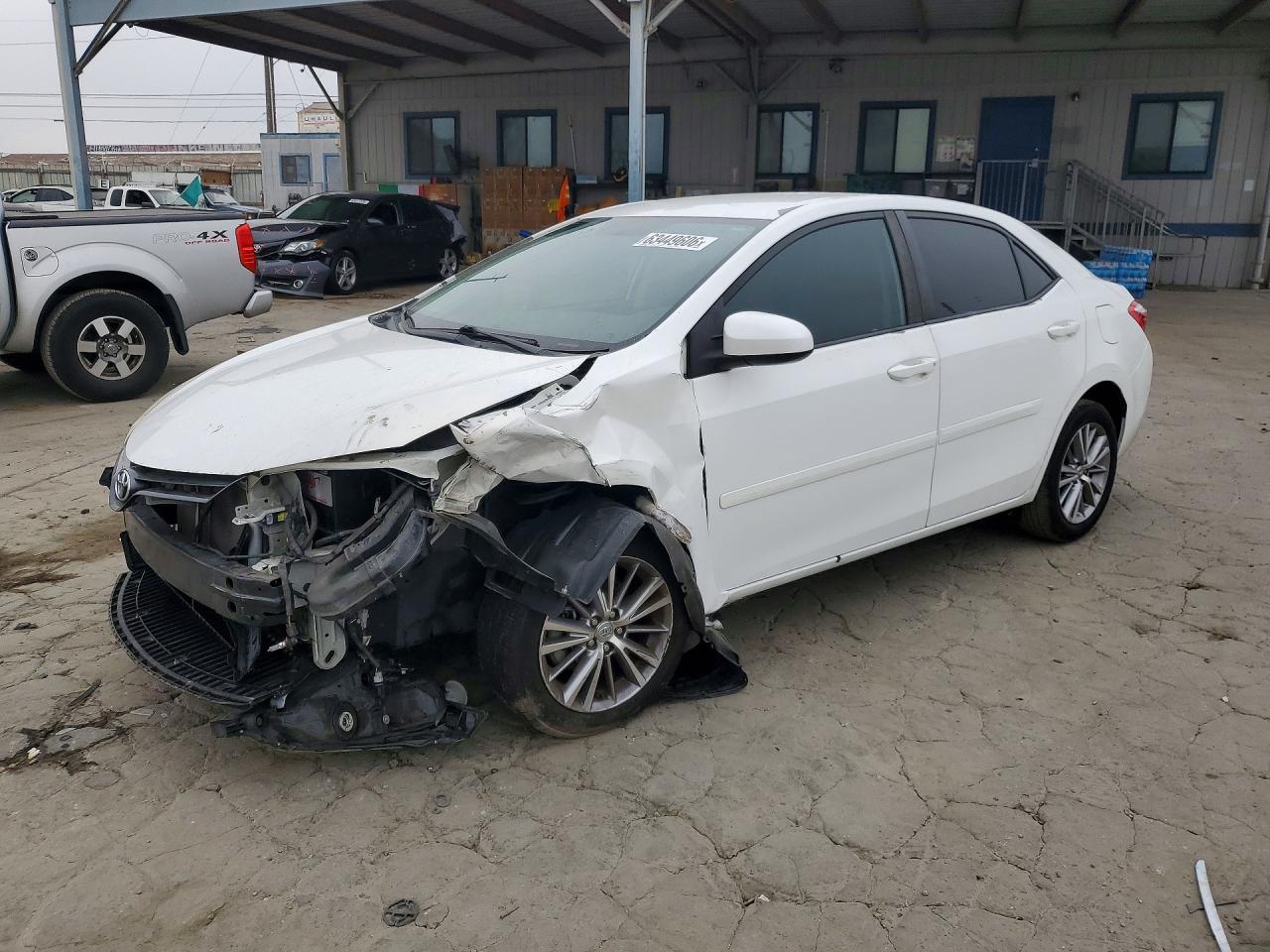 2015 TOYOTA COROLLA LE PLUS
