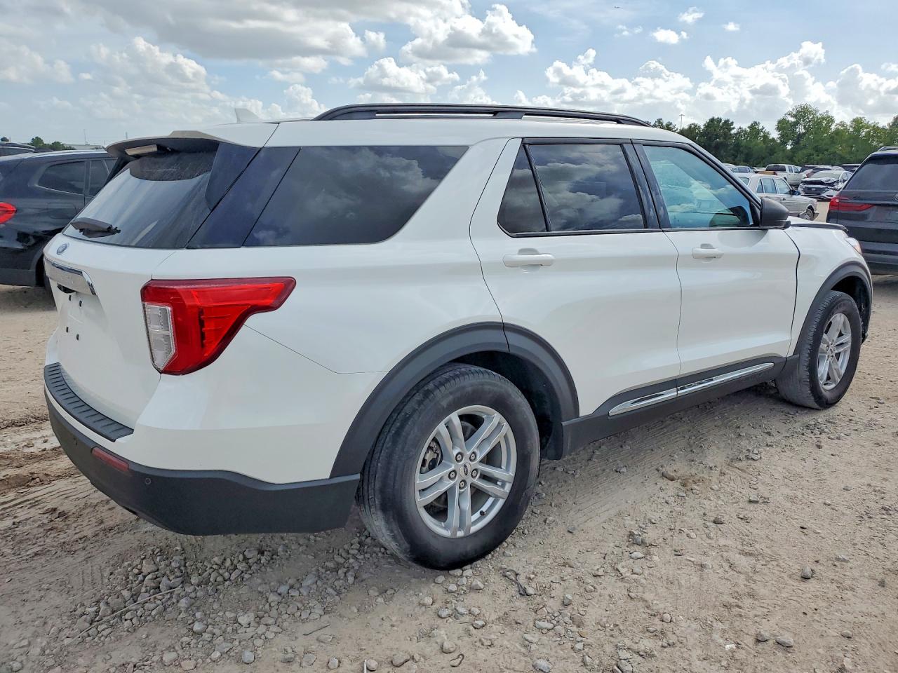 2023 FORD EXPLORER XLT — снимка 3