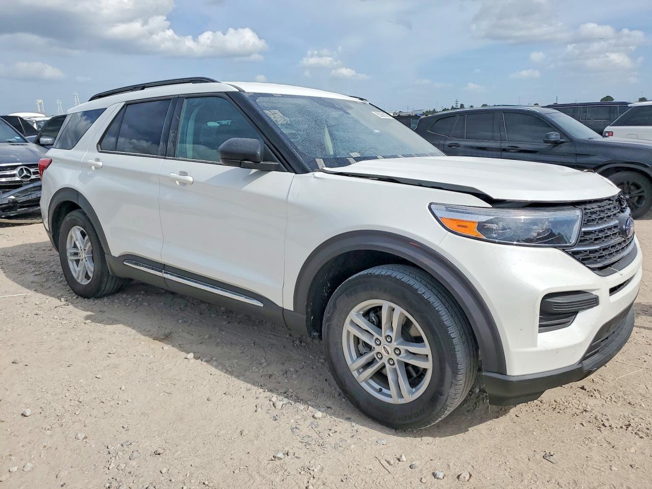 2023 FORD EXPLORER XLT — снимка 4