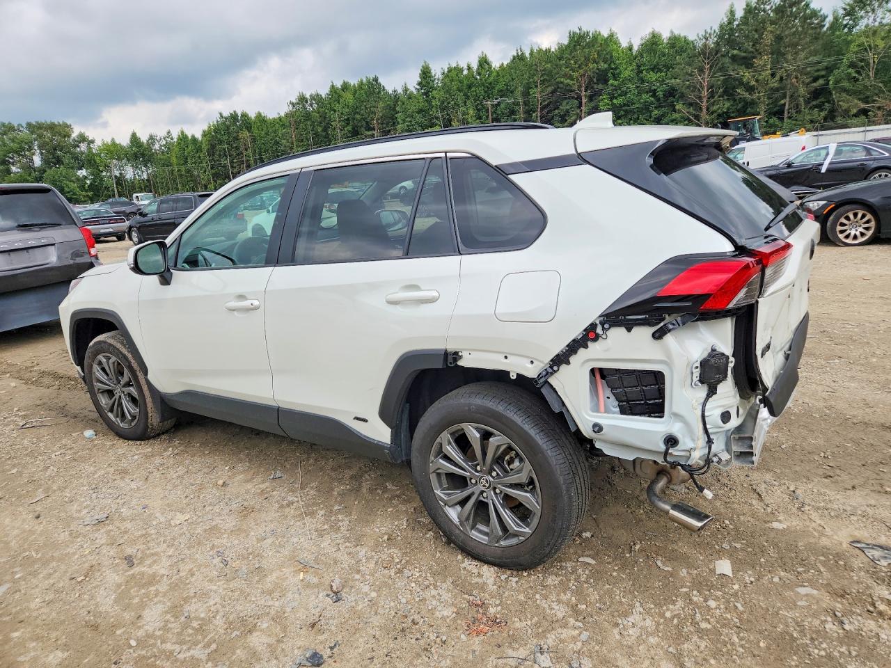 2022 TOYOTA RAV4 XLE PREMIUM — снимка 2